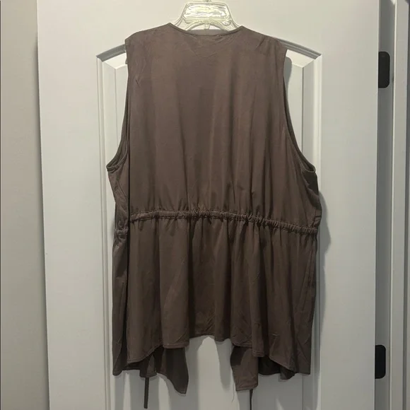 NWOT Umgee Chocolate Brown Vest - Picture 4 of 4